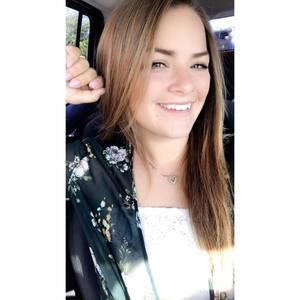 Meet your Posher, Tia